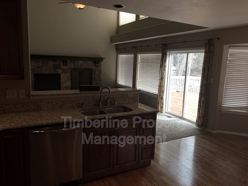 D20 4bdrm Plus Lofted Office or Play Area Near Pine Creek property image