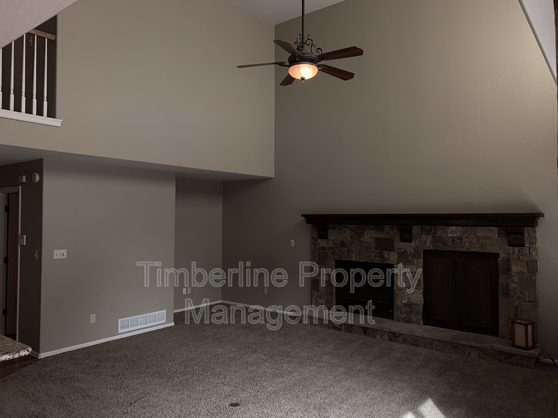 D20 4bdrm Plus Lofted Office or Play Area Near Pine Creek property image