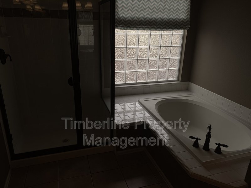 D20 4bdrm Plus Lofted Office or Play Area Near Pine Creek property image