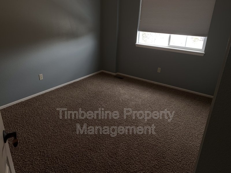 D20 4bdrm Plus Lofted Office or Play Area Near Pine Creek property image