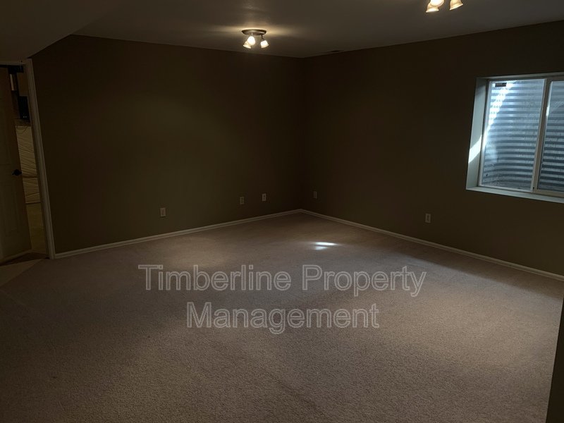 D20 4bdrm Plus Lofted Office or Play Area Near Pine Creek property image