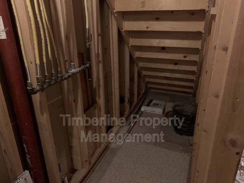 D20 4bdrm Plus Lofted Office or Play Area Near Pine Creek property image