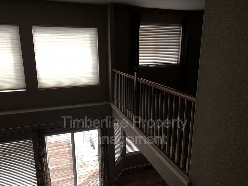D20 4bdrm Plus Lofted Office or Play Area Near Pine Creek property image