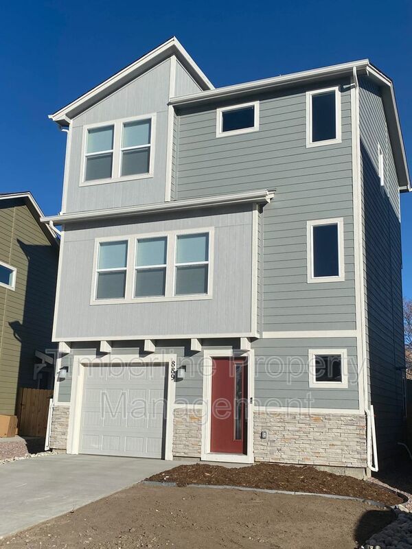 3bd Home In Great Location Close to Everything property image