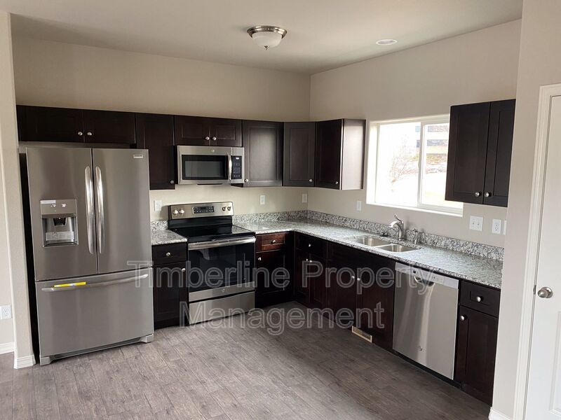 3bd Home In Great Location Close to Everything property image
