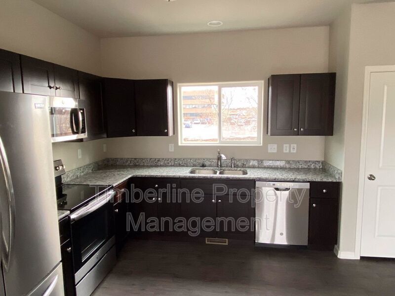 3bd Home In Great Location Close to Everything property image