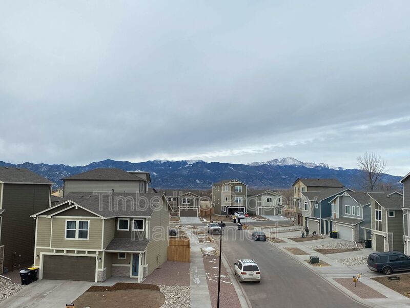 3bd Home In Great Location Close to Everything property image