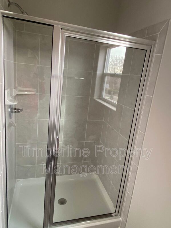 3bd Home In Great Location Close to Everything property image