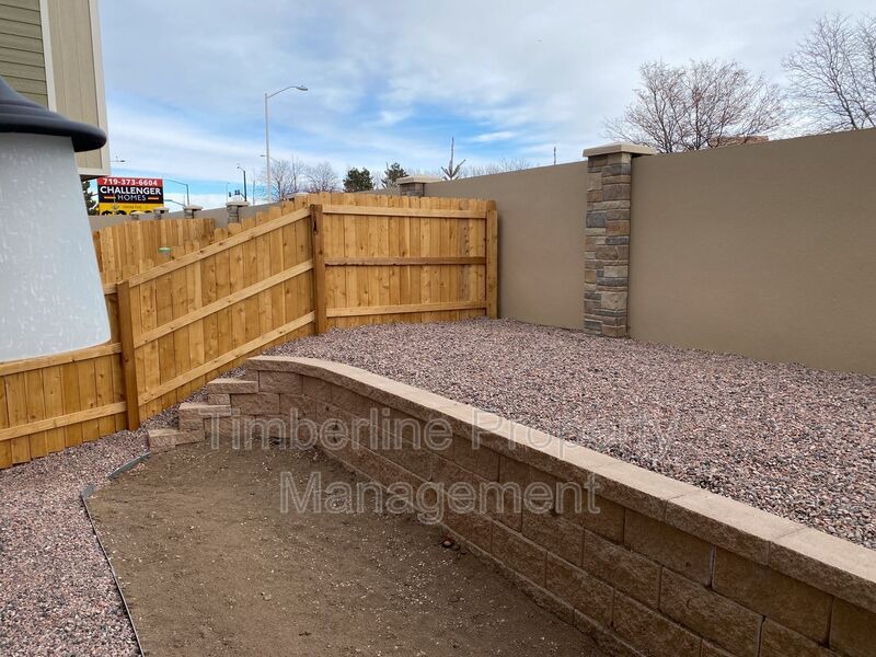 3bd Home In Great Location Close to Everything property image