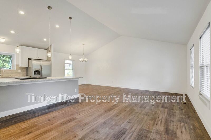 Updated 3 Bedroom plus office near Pulpit Rock! property image