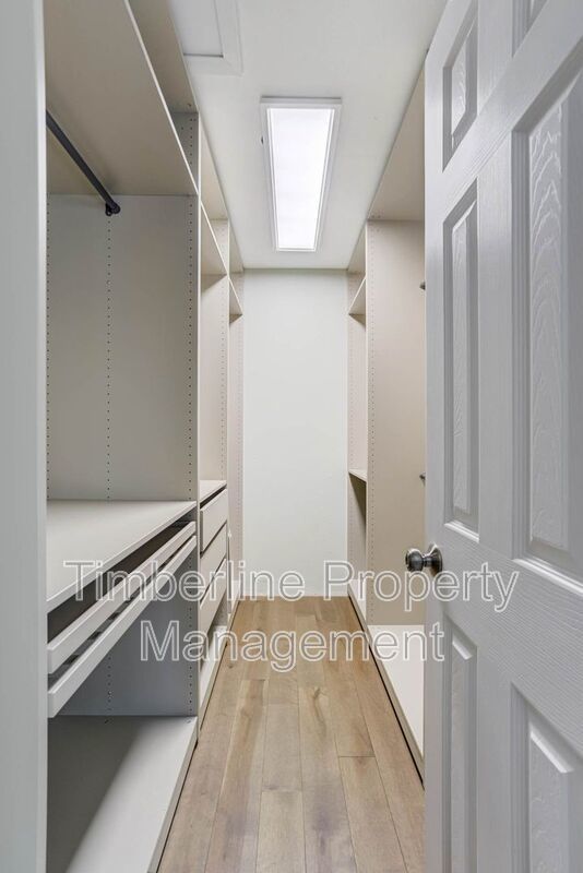 Updated 3 Bedroom plus office near Pulpit Rock! property image