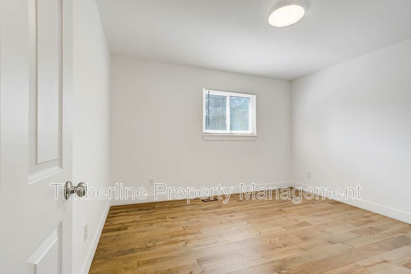 Updated 3 Bedroom plus office near Pulpit Rock! property image