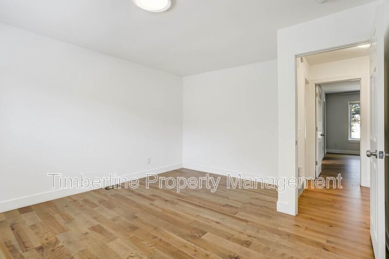 Updated 3 Bedroom plus office near Pulpit Rock! property image