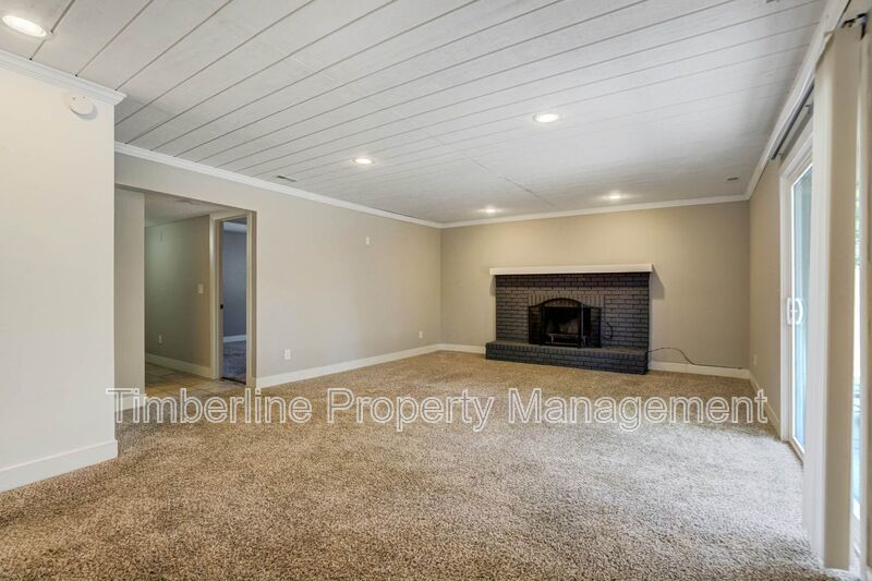 Updated 3 Bedroom plus office near Pulpit Rock! property image