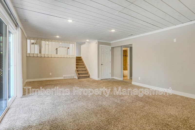 Updated 3 Bedroom plus office near Pulpit Rock! property image