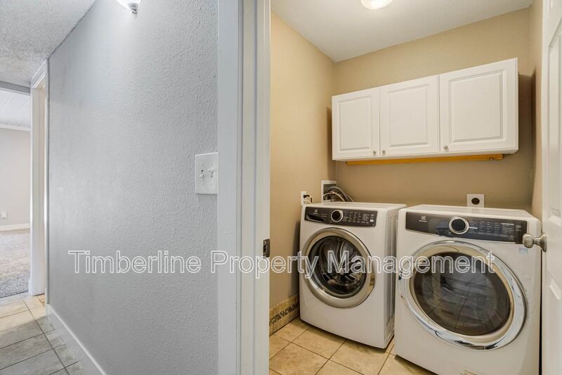 Updated 3 Bedroom plus office near Pulpit Rock! property image