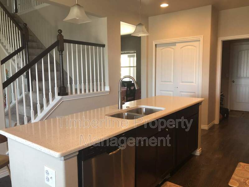 Newer 5bdrm + Office in D20 North Fork With Awesome Views property image