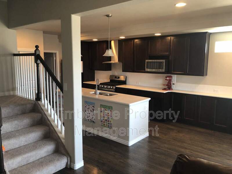 Newer 5bdrm + Office in D20 North Fork With Awesome Views property image