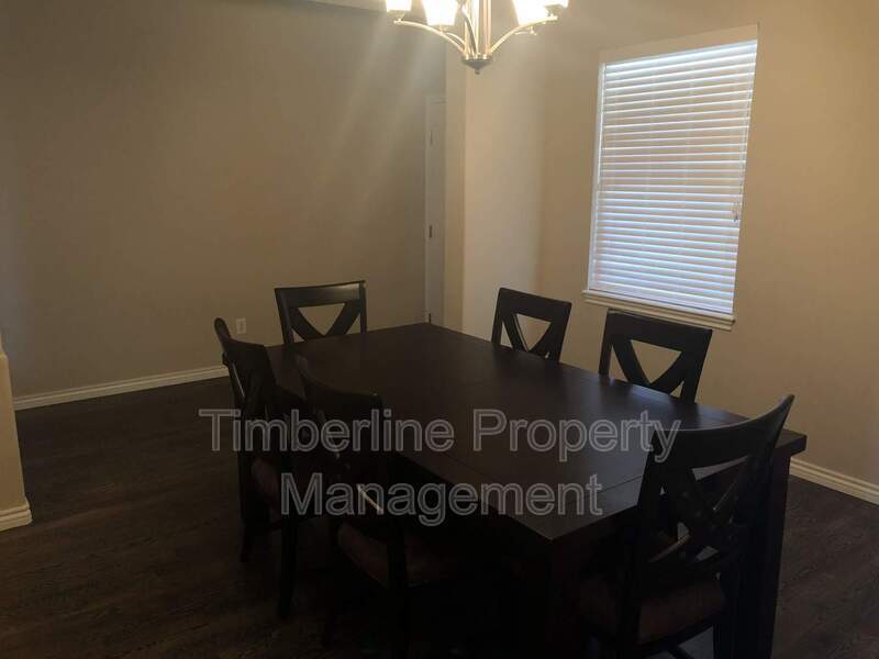 Newer 5bdrm + Office in D20 North Fork With Awesome Views property image