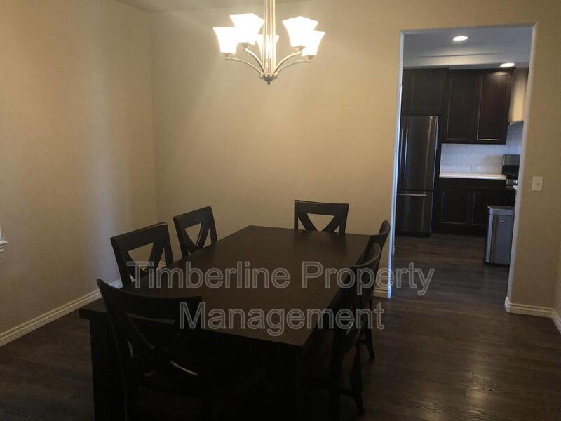 Newer 5bdrm + Office in D20 North Fork With Awesome Views property image