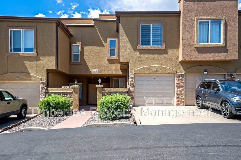 2bdrm 2 bath Condo with Loft and attached Garage property image